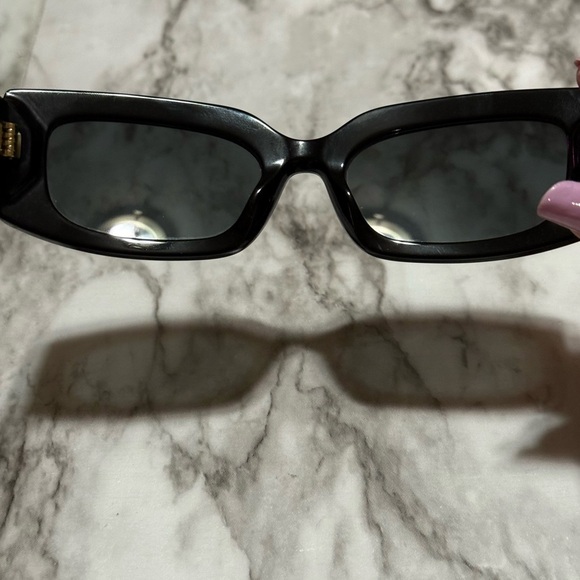 Dolce & Gabbana Sunglasses Black 100% authentic - Picture 12 of 16